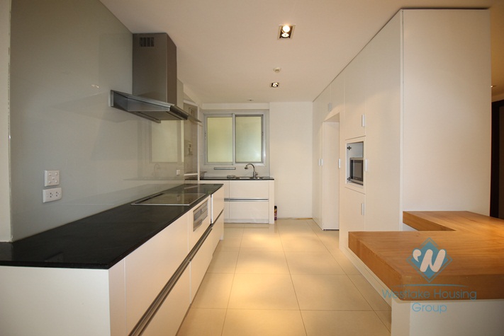 Ciputra apartment for rent with 154sqm, 03 bedrooms